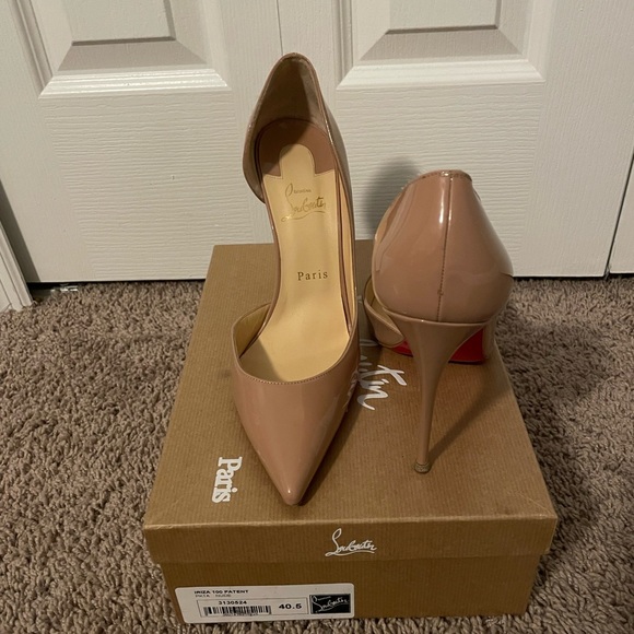 Red bottoms!!! - Picture 5 of 9